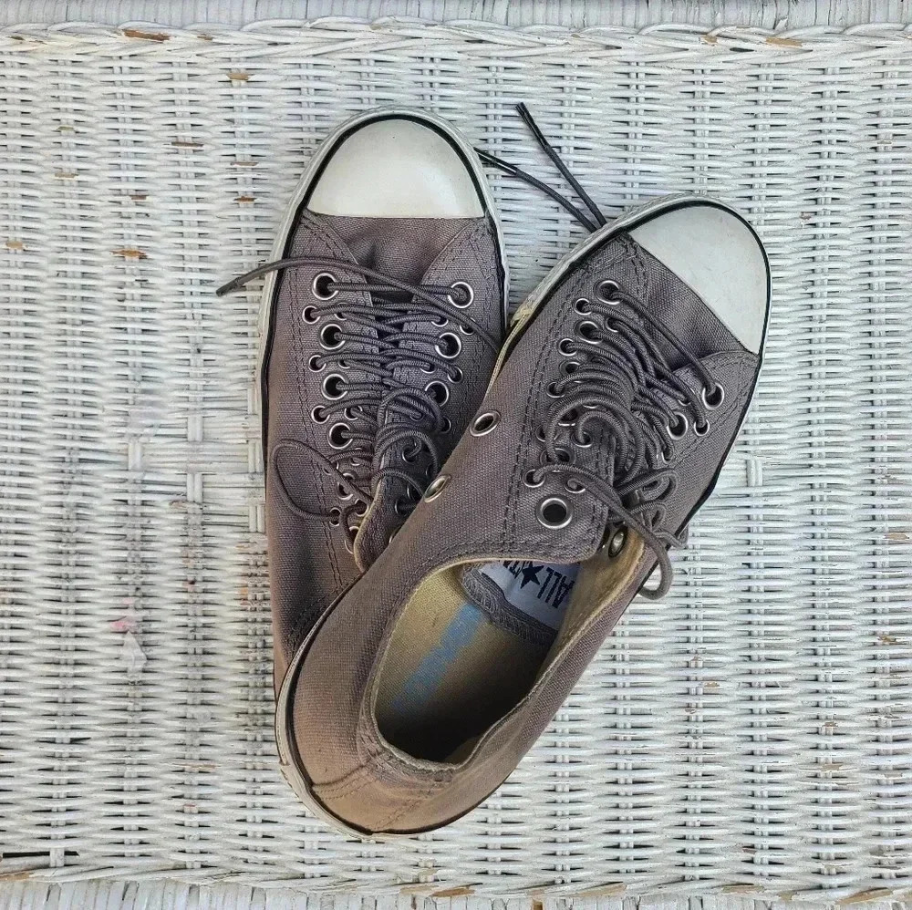 ✨BOGO FREE✨ Converse Distressed Grey Bubble Laces Shoes 7.5